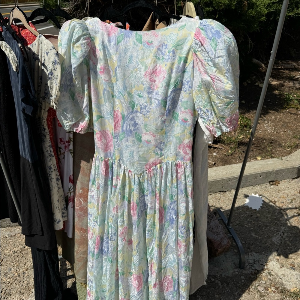 SOLD: Floral Puff Sleeve Dress